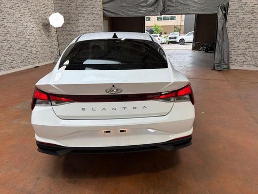 Quartz White 2021 Hyundai ELANTRA SEL