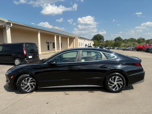 2021 Hyundai SONATA Hybrid Blue