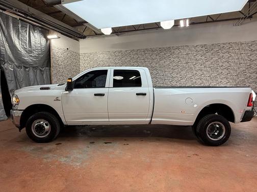2023 RAM 3500 Tradesman