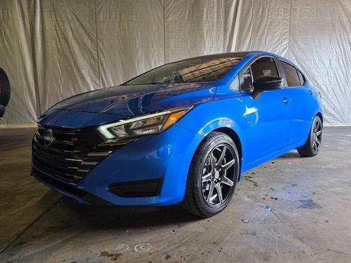 2024 Nissan Versa 1.6 SR