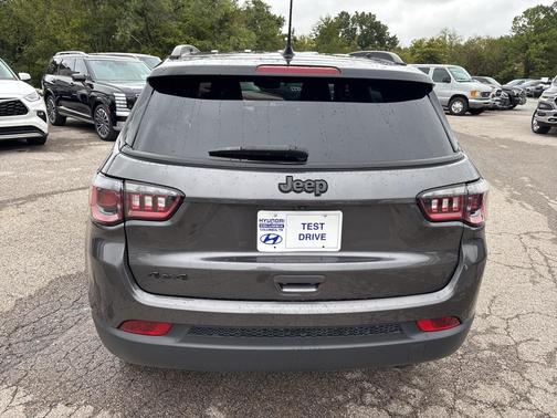 2022 Jeep Compass Altitude