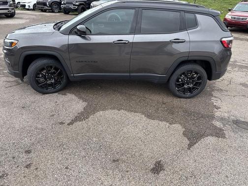 2022 Jeep Compass Altitude