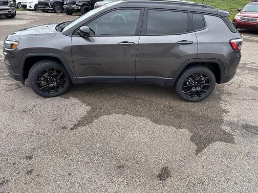 2022 Jeep Compass Altitude