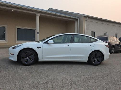 2023 Tesla Model 3 Base