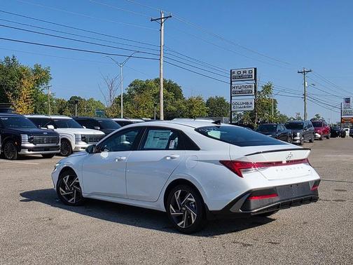 2025 Hyundai ELANTRA HEV SEL Sport