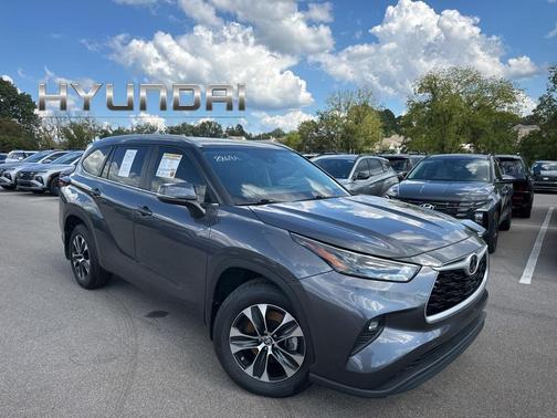 2024 Toyota Highlander XLE