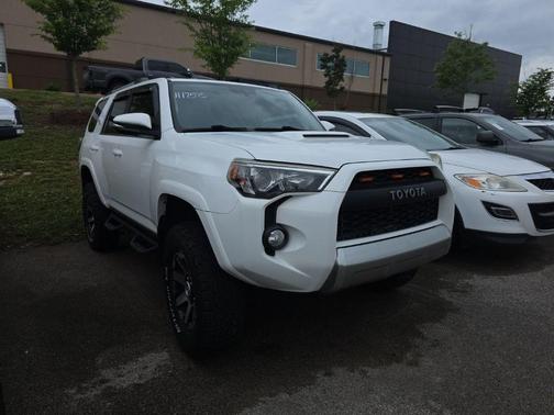 Super White 2017 Toyota 4Runner Sport