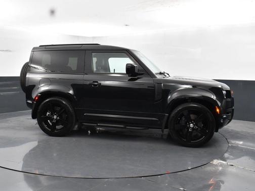 2023 Land Rover Defender 90 X-Dynamic SE