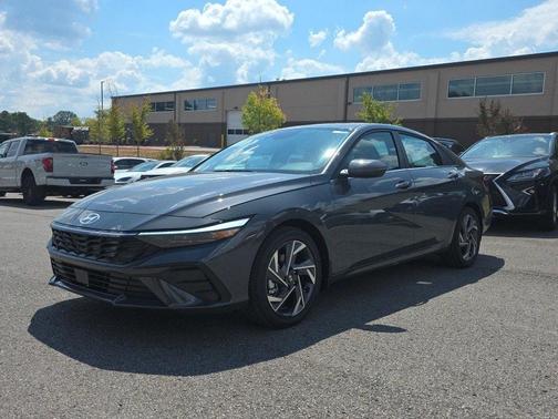 2025 Hyundai ELANTRA Limited