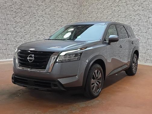 2022 Nissan Pathfinder S