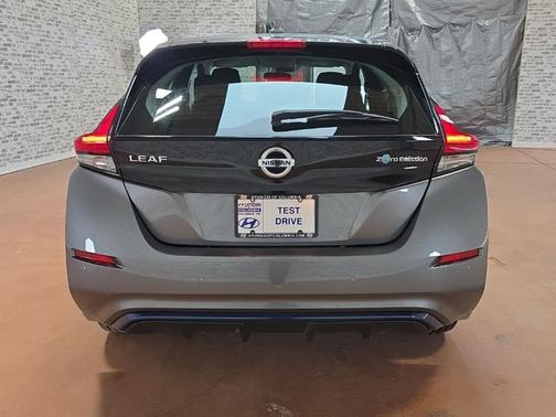 2022 Nissan Leaf S