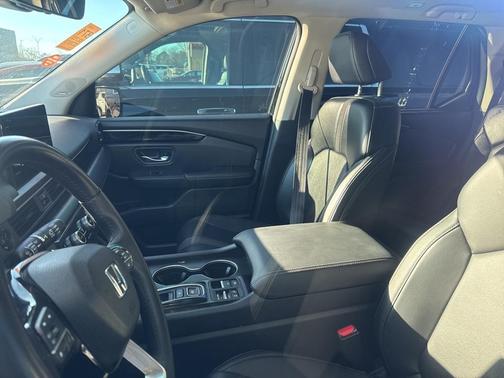 2023 Honda Pilot Touring