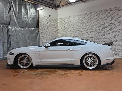 2023 Ford Mustang GT Premium