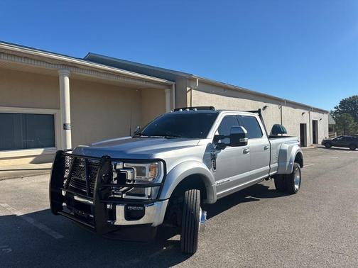 2022 Ford F-450 Lariat