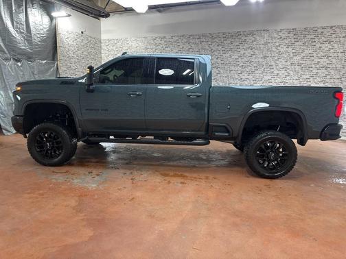 2025 Chevrolet Silverado 2500 LTZ