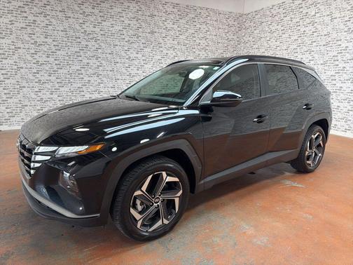 Black Pearl 2024 Hyundai TUCSON Hybrid SEL Convenience