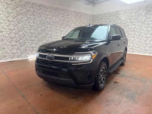 Agate Black Metallic 2022 Ford Expedition XLT
