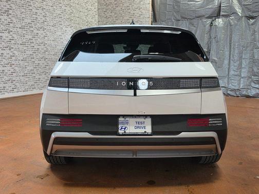 Atlas 2026 Hyundai IONIQ 5 SE