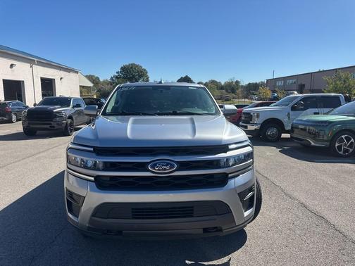 2022 Ford Expedition Max XLT