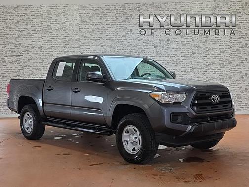 2017 Toyota Tacoma SR
