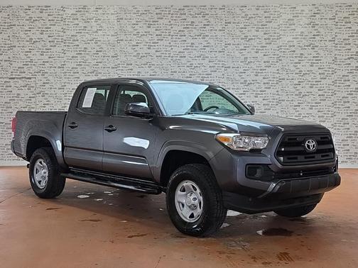 2017 Toyota Tacoma SR