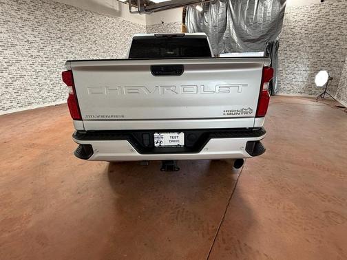 2023 Chevrolet Silverado 3500 High Country