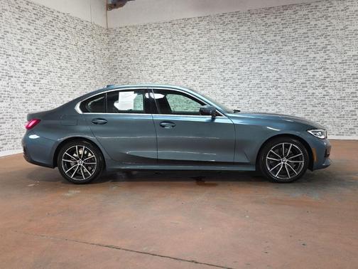 Mediterranean Blue Metallic 2021 BMW 330 i