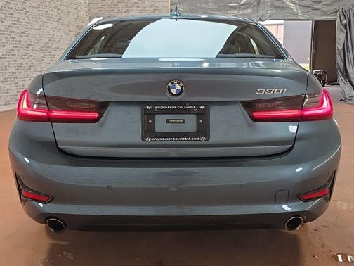 Mediterranean Blue Metallic 2021 BMW 330 i