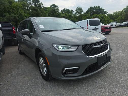 Ceramic Gray Clearcoat 2023 Chrysler Pacifica Touring-L