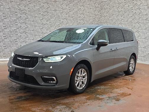 Ceramic Gray Clearcoat 2023 Chrysler Pacifica Touring-L