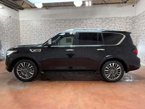 2021 INFINITI QX80 SENSORY