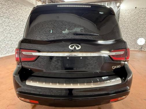 2021 INFINITI QX80 SENSORY