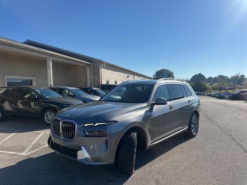 2024 BMW X7 xDrive40i
