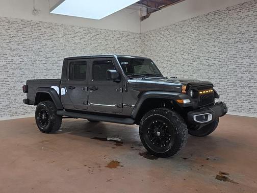 2020 Jeep Gladiator Sport