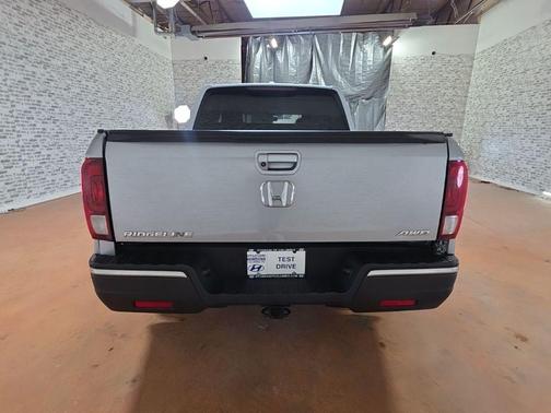 2017 Honda Ridgeline RTL-T