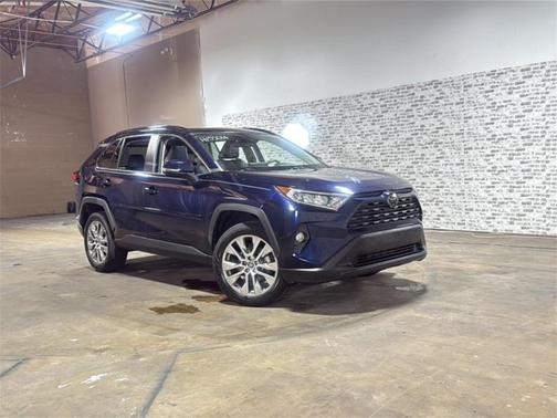 2020 Toyota RAV4 XLE Premium