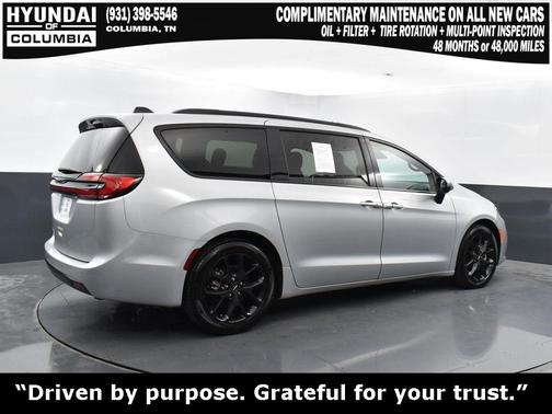 2023 Chrysler Pacifica Touring-L