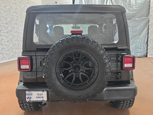 2021 Jeep Wrangler Sport