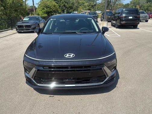 2025 Hyundai SONATA Hybrid Limited