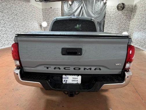 Cement 2021 Toyota Tacoma SR5