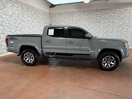 Cement 2021 Toyota Tacoma SR5