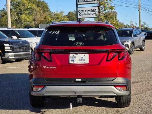 2026 Hyundai TUCSON SEL