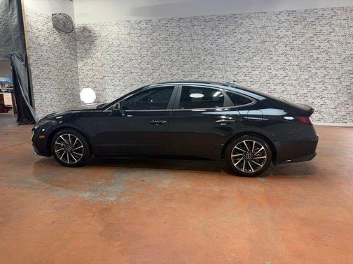 Phantom Black 2021 Hyundai SONATA Limited