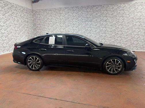 Phantom Black 2021 Hyundai SONATA Limited