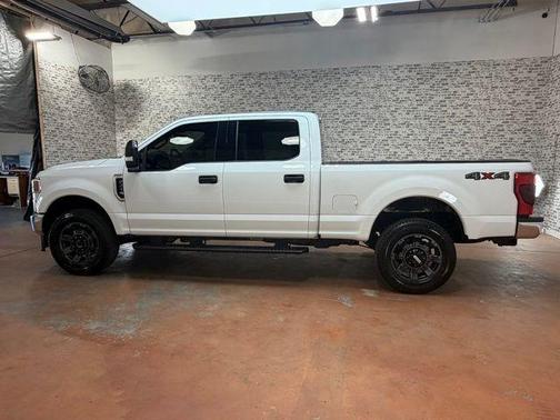 Oxford White 2022 Ford F-250 XLT