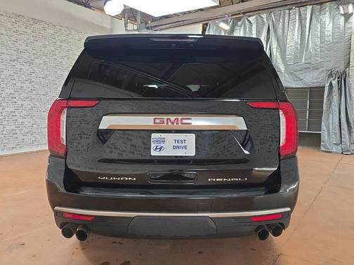 2022 GMC Yukon XL Denali