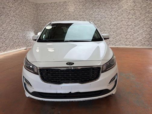 Snow White Pearl 2019 Kia Sedona EX