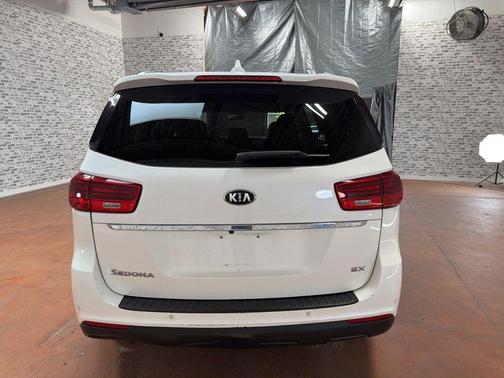 Snow White Pearl 2019 Kia Sedona EX