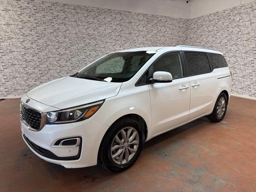 Snow White Pearl 2019 Kia Sedona EX