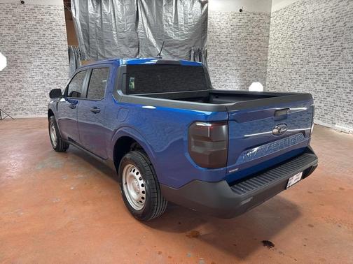 2023 Ford Maverick XL